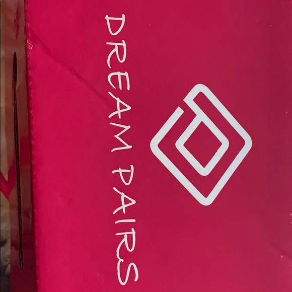 Flats - Picture 4 of 4